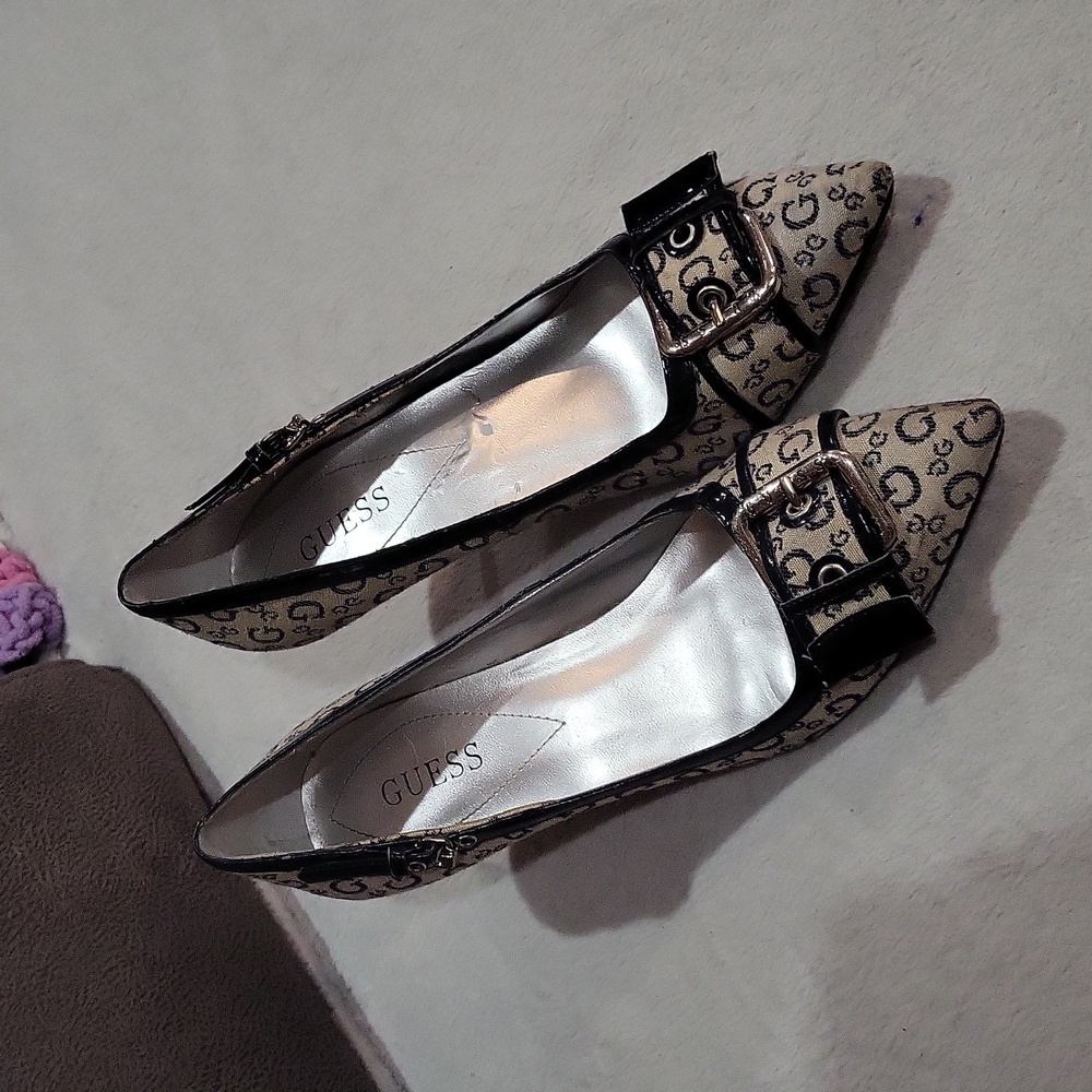 Guess Heels 👠 - Picture 2 of 11